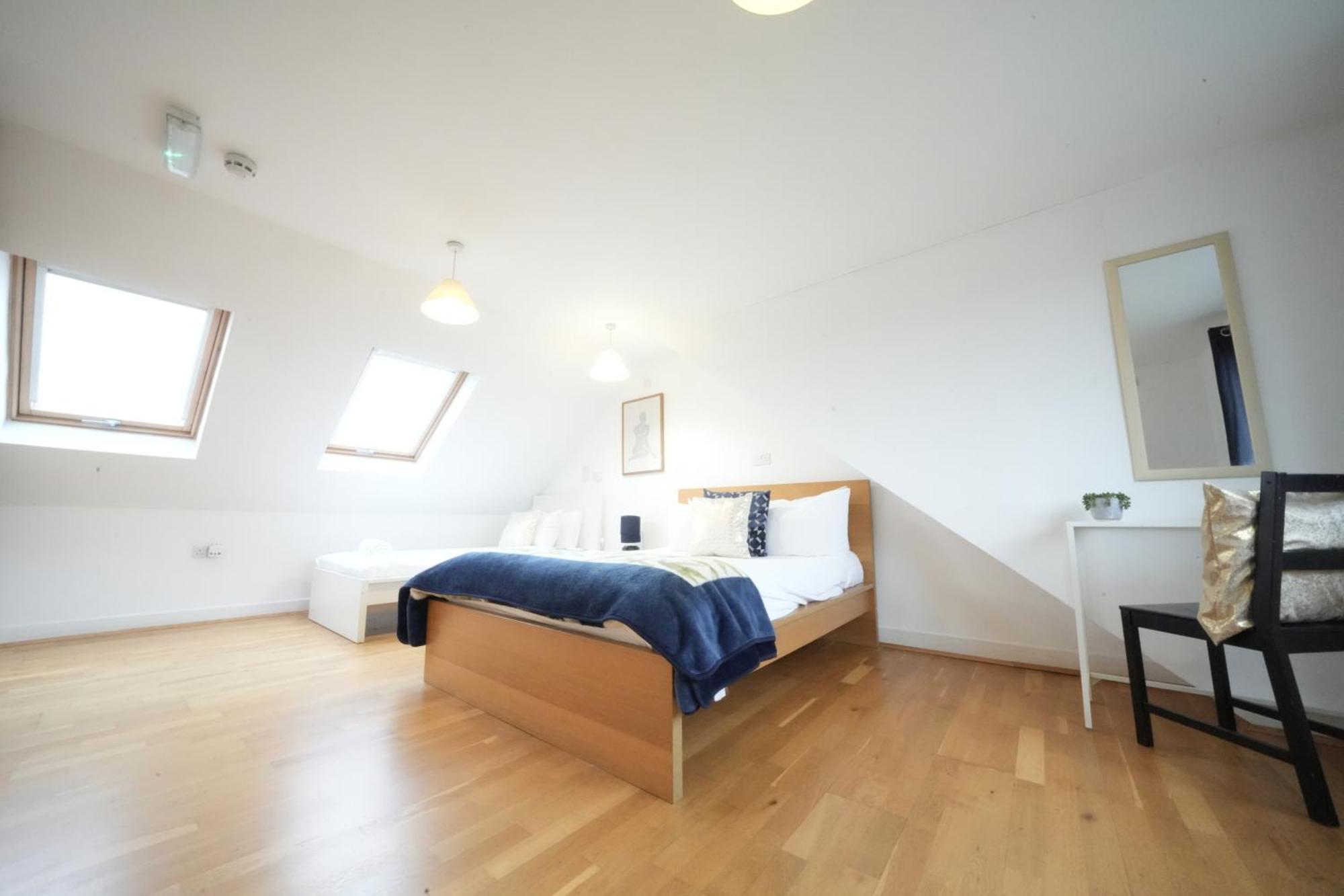 The Great Airport Place-Private Bedrooms With Private Bathroom-1 Bus To Heathrow Airport-5 Minutes By Car- Helpful Advice From Our Team Harmondsworth Exteriér fotografie